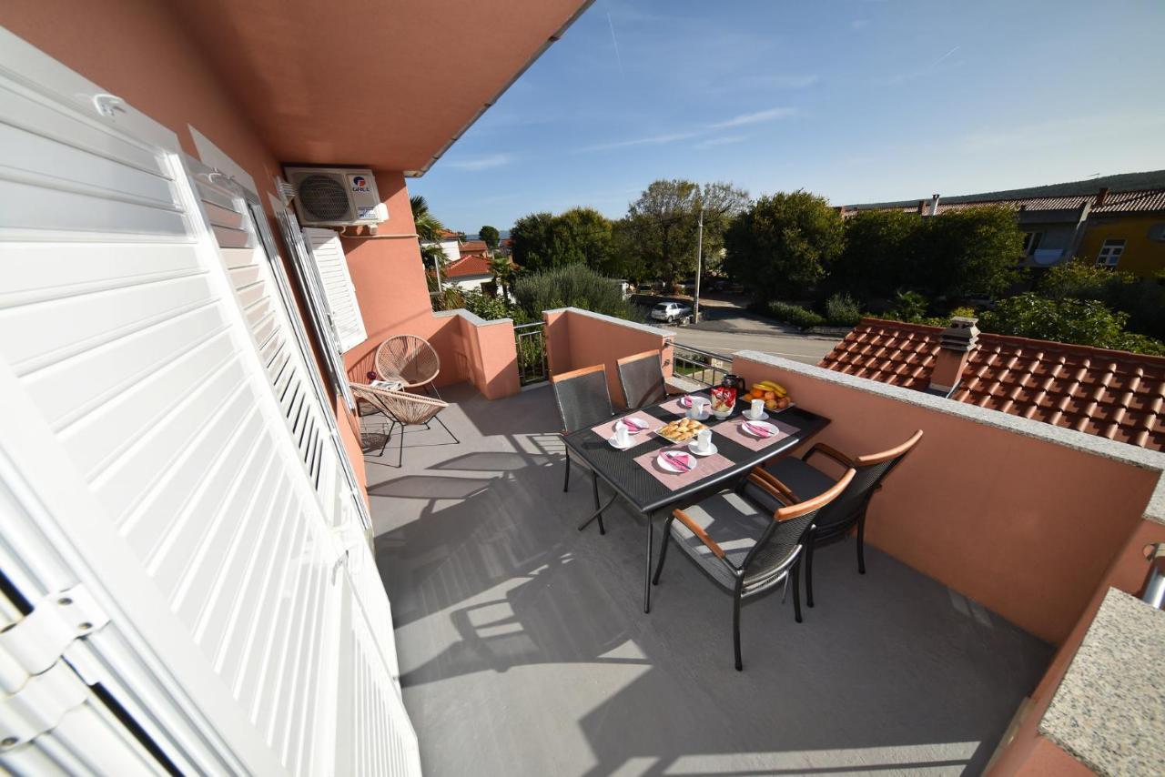 Apartment Irena Posedarje Exterior photo