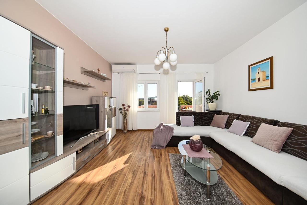 Apartment Irena Posedarje Exterior photo